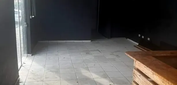 Loja / Salão / Ponto Comercial para alugar, 50m² no Jardim Araxá, Marília