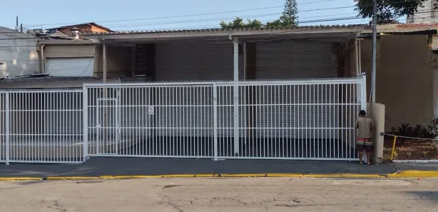 Galpão / Depósito / Armazém à venda, 410m² no Bosque da Saúde, São Paulo