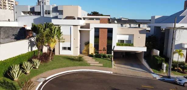 Casa de Condomínio com 4 Quartos à venda, 485m² no Monjolo, Foz do Iguaçu