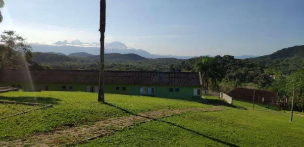 Fazenda / Sítio / Chácara com 10 Quartos à venda, 193600m² no , Antonina