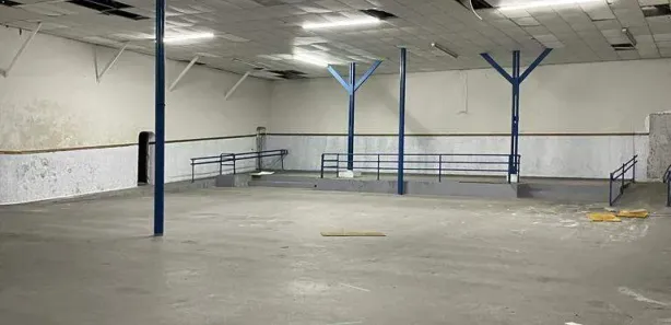 Galpão / Depósito / Armazém para alugar, 1000m² no Parque São Vicente, São Vicente