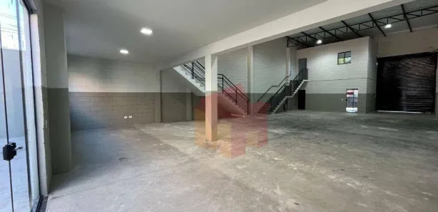 Loja / Salão / Ponto Comercial para venda ou aluguel, 225m² no Vila Camargo, Limeira