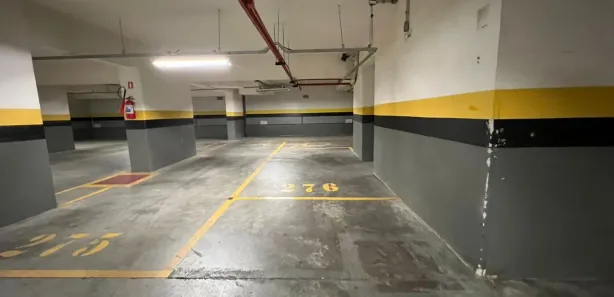 Garagem à venda, 10m² no Rebouças, Curitiba