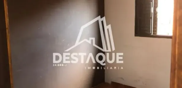 Casa com 2 Quartos para alugar, 250m² no , Regente Feijó