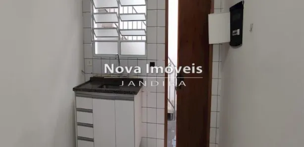 Casa com 1 Quarto para alugar, 45m² no Mirante de Jandira, Jandira