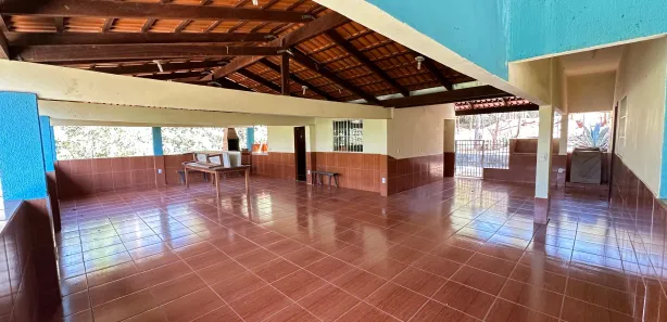 Fazenda / Sítio / Chácara com 4 Quartos à venda, 300m² no , Nerópolis