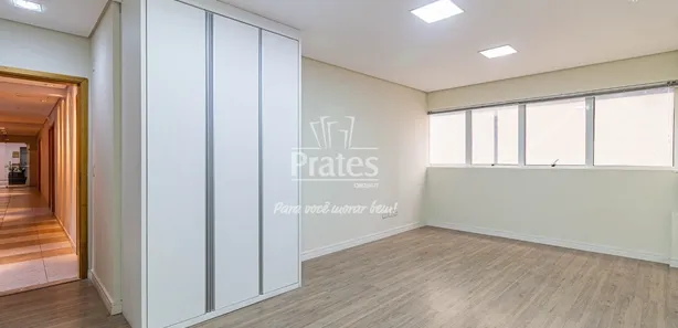 Conjunto Comercial / Sala à venda, 27m² no Centro, Curitiba