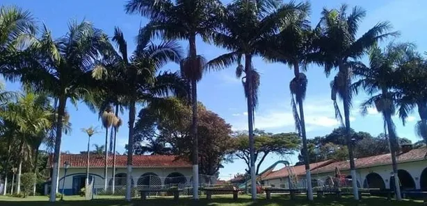 Fazenda / Sítio / Chácara com 6 Quartos para venda ou aluguel, 938m² no Curitibanos, Bragança Paulista