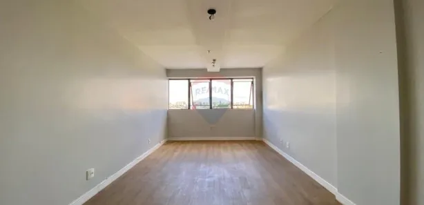 Conjunto Comercial / Sala com 1 Quarto à venda, 32m² no Samambaia Norte, Brasília