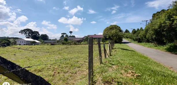 Fazenda / Sítio / Chácara à venda, 3200m² no Jardim Karla, Pinhais