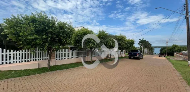 Fazenda / Sítio / Chácara com 3 Quartos à venda, 260m² no , Alvorada do Sul