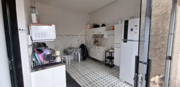 Sobrado com 2 Quartos à venda, 90m² no Conjunto Habitacional Victório de Santi, Araraquara