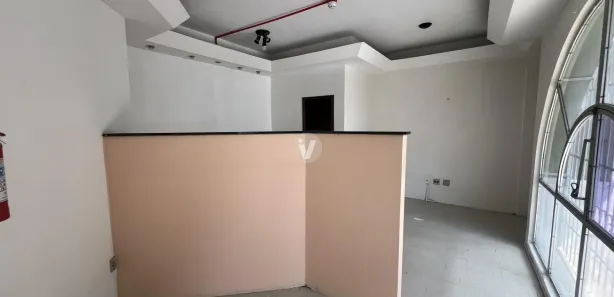 Loja / Salão / Ponto Comercial com 1 Quarto à venda, 38m² no Centro, Santa Maria