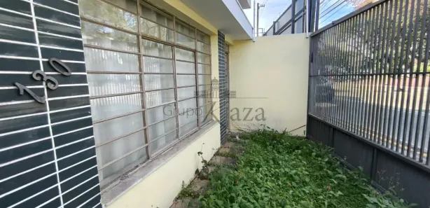 Casa Comercial com 3 Quartos para alugar, 171m² no Centro, Jacareí