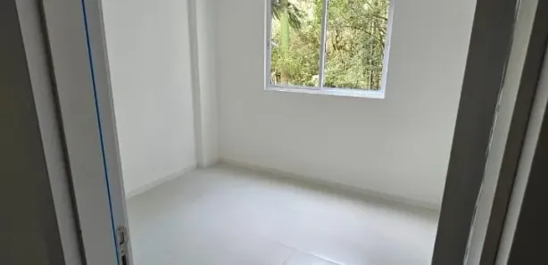 Apartamento com 2 Quartos para alugar, 70m² no Várzea do Ranchinho, Camboriú
