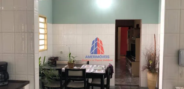 Sobrado com 3 Quartos à venda, 184m² no Vila Cordenonsi, Americana