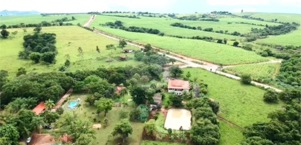 Fazenda / Sítio / Chácara com 2 Quartos à venda, 302m² no Glebas Califórnia, Piracicaba