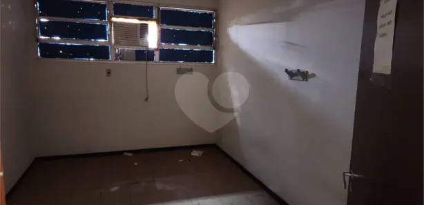 Galpão / Depósito / Armazém para venda ou aluguel, 1464m² no Jardim Dumont, Araraquara