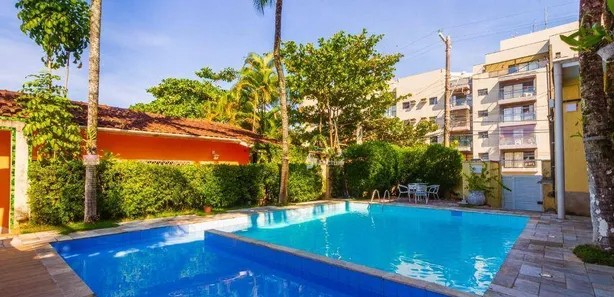 Hotel / Motel / Pousada com 21 Quartos à venda, 553m² no Enseada, Guarujá