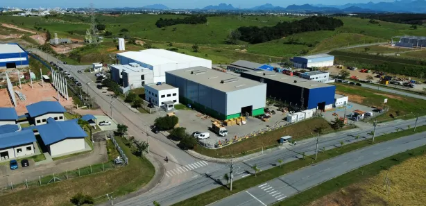 Galpão / Depósito / Armazém à venda, 1300m² no Cabiúnas, Macaé