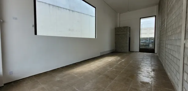 Loja / Salão / Ponto Comercial com 1 Quarto para alugar, 60m² no Lauritzen, Campina Grande