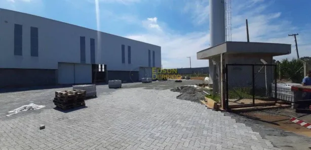 Galpão / Depósito / Armazém para alugar, 2350m² no Parque Empresarial Santa Rita, Pindamonhangaba