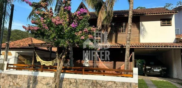 Casa de Condomínio com 3 Quartos para alugar, 220m² no Rio do Ouro, Niterói