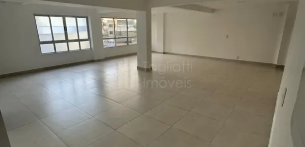 Conjunto Comercial / Sala para alugar, 60m² no Centro, Araruama
