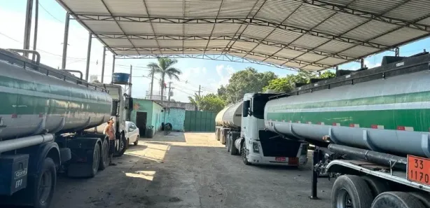 Galpão / Depósito / Armazém à venda, 1000m² no Chácaras Rio-Petrópolis, Duque de Caxias