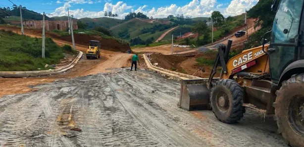 Terreno / Lote / Condomínio à venda, 600m² no Vila Romanópolis, Ferraz de Vasconcelos