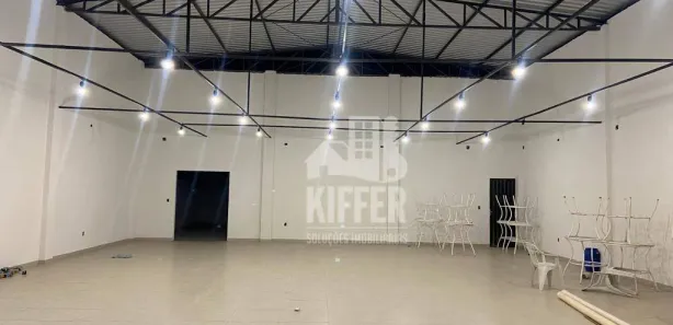 Galpão / Depósito / Armazém à venda, 180m² no Jardim Atlântico Central (Itaipuaçu), Maricá
