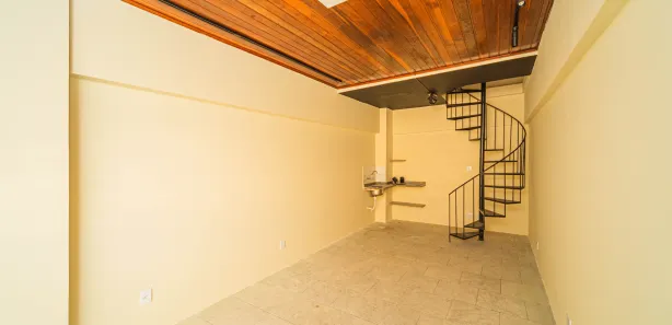 Loja / Salão / Ponto Comercial à venda, 40m² no Cascatinha, Juiz de Fora