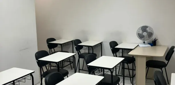 Conjunto Comercial / Sala para alugar, 50m² no Centro, Feira de Santana