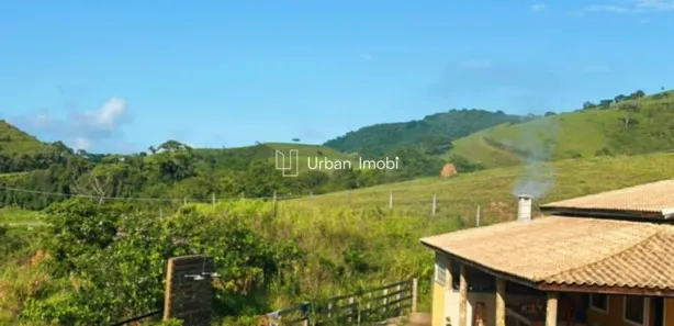 Fazenda / Sítio / Chácara com 2 Quartos à venda, 1700m² no Nossa Senhora do Amparo, Barra Mansa