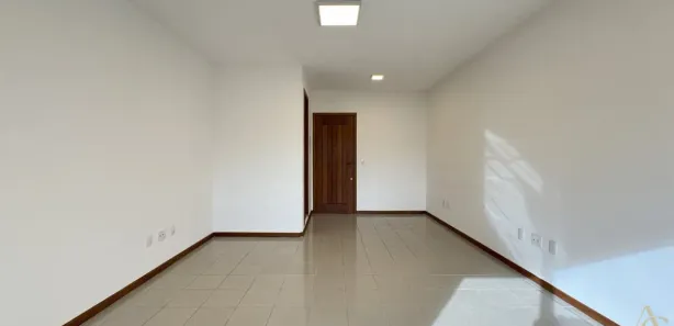 Conjunto Comercial / Sala para alugar, 26m² no Centro, Florianópolis