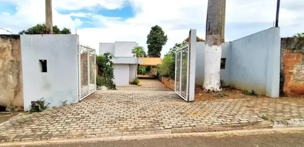 Fazenda / Sítio / Chácara com 3 Quartos para alugar, 250m² no Jardim do Lago, Limeira