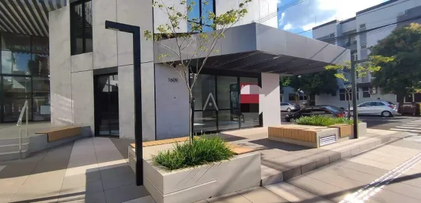 Conjunto Comercial / Sala para alugar, 192m² no Centro, Toledo