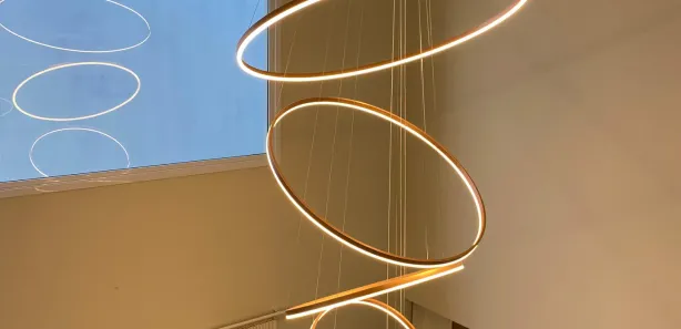 Casa de Condomínio com 3 Quartos para venda ou aluguel, 390m² no Vila Irene, São Roque