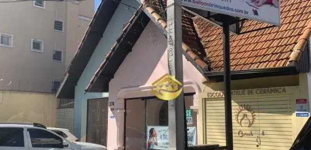 Casa Comercial para alugar, 75m² no Alto da Glória, Curitiba