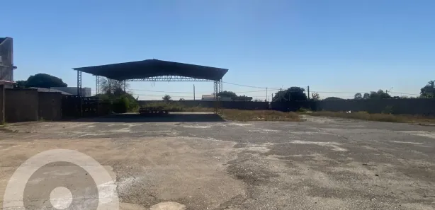 Galpão / Depósito / Armazém para venda ou aluguel, 200m² no Chácaras Luzitana, Hortolândia