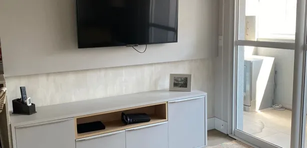 Apartamento com 2 Quartos para alugar, 60m² no Centro, Curitiba