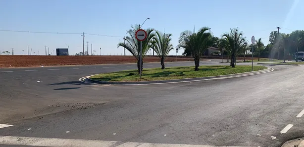 Terreno / Lote / Condomínio à venda, 200m² no Nossa Senhora Aparecida I, Saltinho
