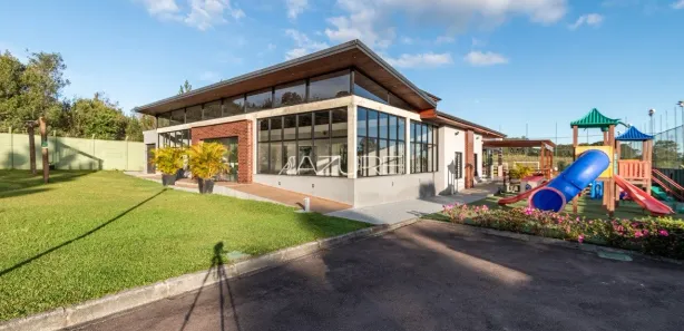 Fazenda / Sítio / Chácara com 4 Quartos à venda, 550m² no Jardim Karla, Pinhais