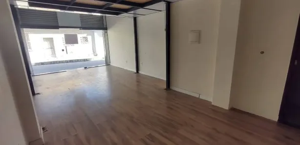 Loja / Salão / Ponto Comercial para alugar, 43m² no Centro, Itaguaí