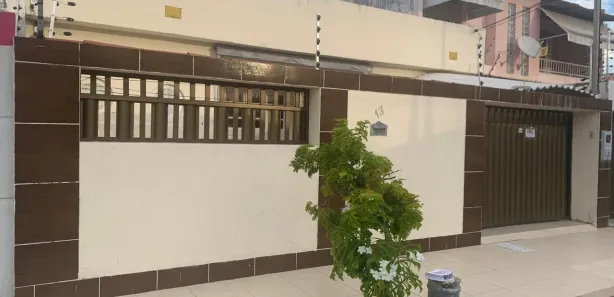 Casa com 4 Quartos à venda, 290m² no Grageru, Aracaju