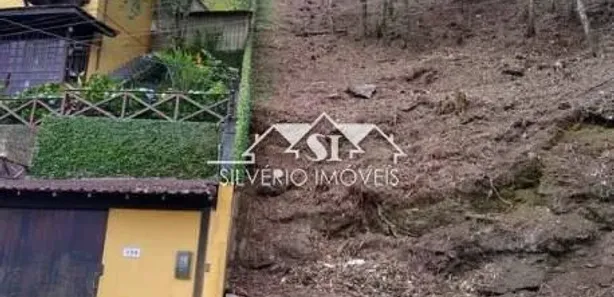 Terreno / Lote / Condomínio à venda, 472m² no Quitandinha, Petrópolis