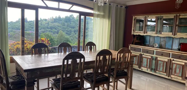 Fazenda / Sítio / Chácara com 3 Quartos para alugar, 3000m² no , Mairinque