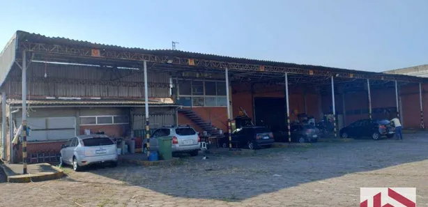 Prédio Inteiro à venda, 5000m² no Esplanada dos Barreiros, São Vicente