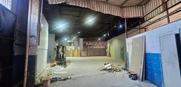 Galpão / Depósito / Armazém com 2 Quartos para alugar, 261m² no São Cristóvão, Rio de Janeiro