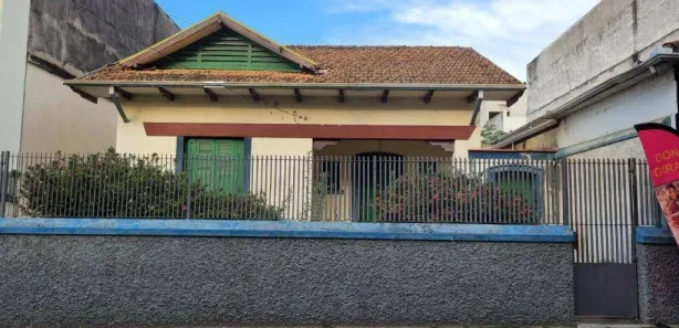 Casa Comercial com 4 Quartos à venda, 155m² no Centro, Guaratinguetá